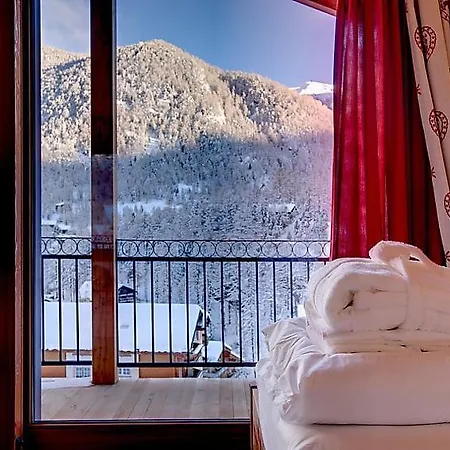 Sleeps 10 Wifi Holiday home *